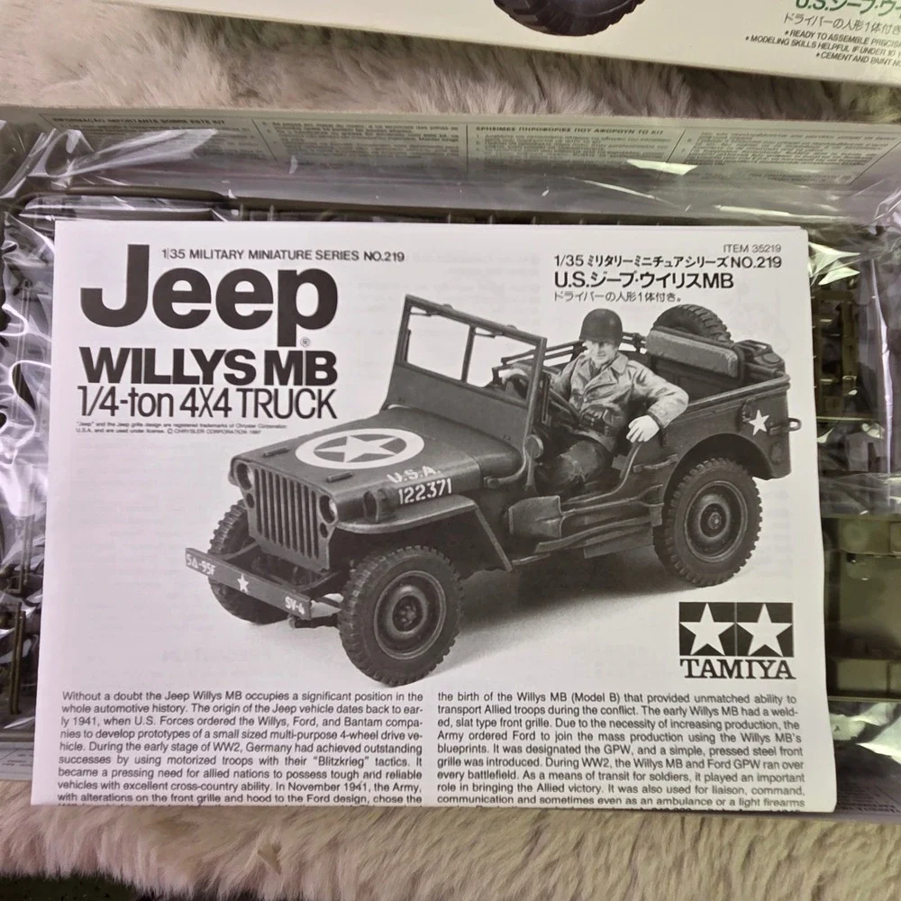 Tamiya 35219 1/35 Jeep Willys MB WWII Military Model Kit